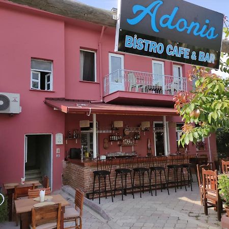 Adonis Bistro Cafe Bar Vandrarhem Fethiye Exteriör bild